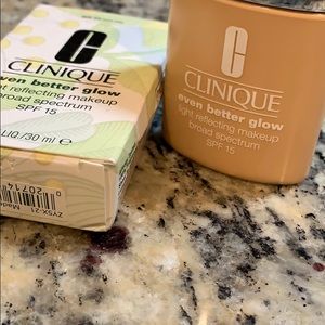 Clinique even better glow color bone